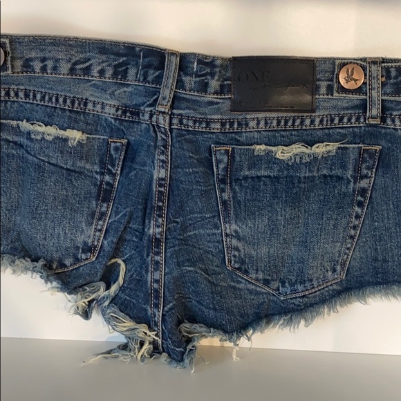 Very low small one teaspoon shorts - Picture 3 of 3